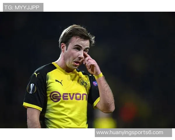 克洛泽的足球传奇之路:从天才少年到世界杯英雄的辉煌历程 克洛泽的足球传奇之路:从天才少年到世界杯英雄的辉煌历程